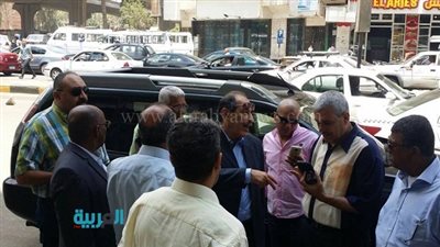 بالصور.. نائب محافظ الجيزة يتابع أعمال رفع كفاءة شارع فيصل