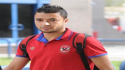 باسم علي: لن أرحل عن الأهلي