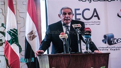 وزير التجارة يفتتح 