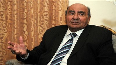 فقيه دستوري: دفع الكفالة أو حبس نقيب 