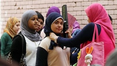 9 مهام لأعضاء الأمن بلجان امتحانات الثانوية العامة.. استخدام العصا الإلكترونية لتفتيش الطلاب.. وتأمين حجرة الكنترول.. والوزير: رصد تلاميذ 