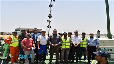 البدء في أعمال تطهير بحيرة قارون من الطبقة العضوية