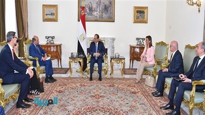 السيسي يستقبل رئيس البنك الأوروبي لإعادة الإعمار والتنمية