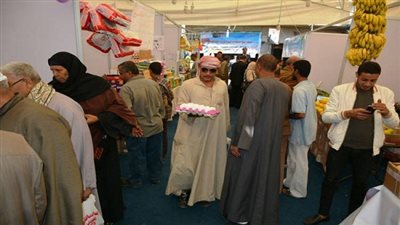 افتتاح 5 منافذ للقوات المسلحة لخدمة أهالي مدينة الخانكة