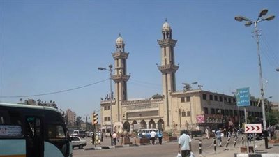 قبل افتتاح أعمال التطوير بدقائق.. ميدان المطرية يتحول لموقف تكاتك 