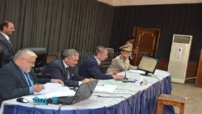 محافظ كفر الشيخ يطالب بحصر المشروعات المتوقفة وأراضي الدولة