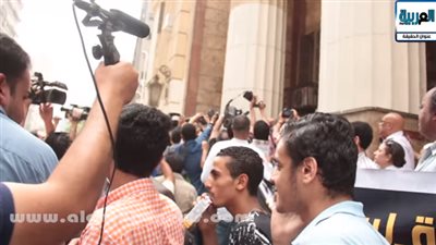 هتافات الصحفيين أمام محكمة عابدين: 