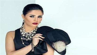 بالفيديو.. منة فضالي تعتذر لجمهورها.. وتهنئهم بشهر رمضان