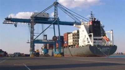 وصول 4500 طن بوتاجاز ومغادرة 10 آلاف طن بضائع بموانئ السويس