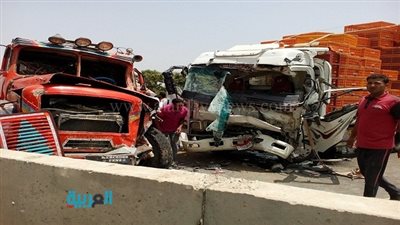 أهالي قرية القطا يستغيثون من طريق 