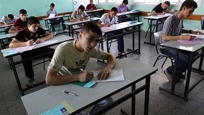 تزامنًا مع فتح لجان الثانوية لامتحان اللغة الإنجليزية.. رئيس الوزراء داخل غرفة عمليات 