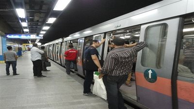 متسولة تنتحل صفة أخرى للهروب من أحكام بالسجن في 