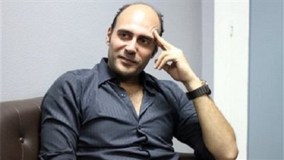 وليد فواز ينشر مواعيد عرض 