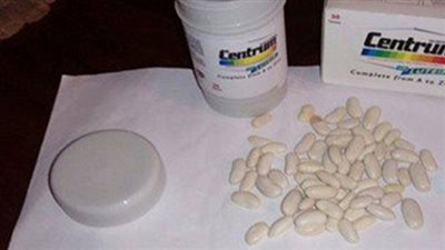 طبيب بالإسكندرية يعثر على فاصوليا بيضاء داخل علبة فيتامين