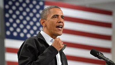 أوباما يعلن دعمه لوزيرة خارجيته السابقة هيلاري كلينتون
