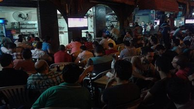 مواطن يشتكي من الكافيهات المخالفة بحي المعادي 