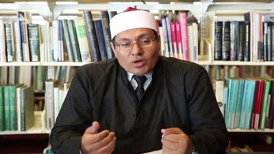 بالفيديو.. شيخ أزهري: القرآن أحل لحم الخنزير والنبي أباح الخمر