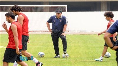 محاضرة للاعبي الأهلي بـ