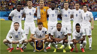 تعادل إنجلترا وروسيا سلبيًا في الشوط الأول