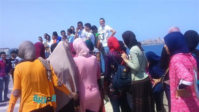 طلاب الثانوية يتظاهرون بالقاهرة والإسكندرية لاعتمام نظام القدرات