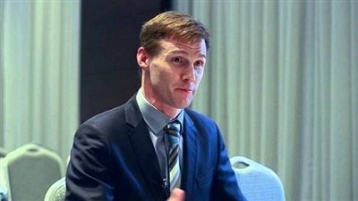 السفير البريطاني يسخر من زحام القاهرة: 