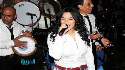 بالصور.. هدى تشعل حفل عيد ميلاد بخيمة ليالينا