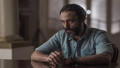 يوسف الشريف يعتذر عن إذاعة صور خاطئة في 