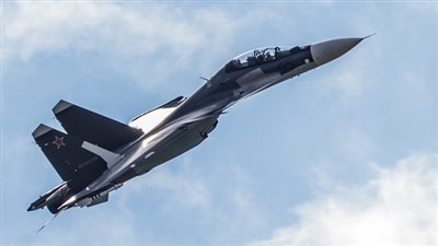 سقوط مقاتلة فيتنامية ونجاة أحد طياريها 