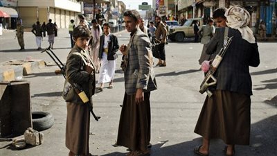 جماعة الحوثي تفرج عن 57 محتجزًا في 