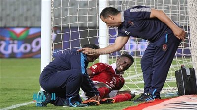 إيفونا يحضر مران الأهلي على 