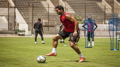 أحمد فتحي في قائمة الأهلي استعدادًا للإسماعيلي