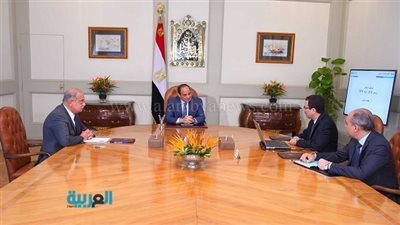 السيسي يستعرض مخطط تنمية منطقة قناة السويس الاقتصادية.. المشروع يمتد إلى 2050.. إقامة 6 موانئ على البحر الأحمر.. والرئيس يشدد على تيسير الإجراءات للمستثمرين