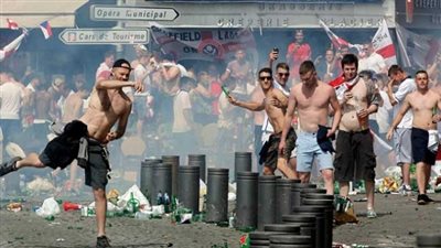 بالفيديو.. موسكو تستدعي السفير الفرنسي احتجاجًا على واقعة الشغب