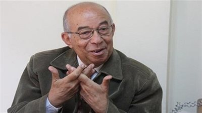 حسين عبدالرازق: تحكم الجهات الرقابية في اختيار الوزراء شيء خاطئ