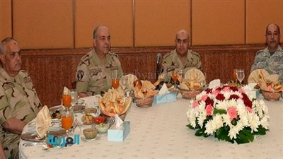 وزير الدفاع: لمصر قوات مسلحة قادرة على اقتلاع جذور التطرف 