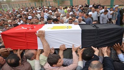 جنازة عسكرية لضابط الشرطة شهيد تفجير شمال سيناء