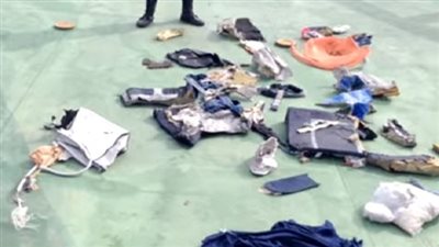 بالفيديو.. مسجل الطائرة المصرية يحتاج للصيانة في فرنسا 