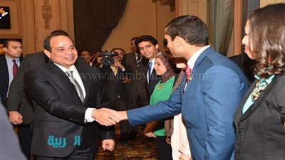 السيسي يشهد إفطار البرنامج الرئاسي لتأهيل الشباب للقيادة