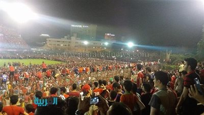 بالفيديووالصور.. إلغاء مران الأهلي بسبب اقتحام الاولتراس أرضية الملعب 