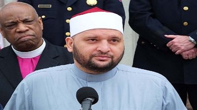 مستشار المفتي يلقي كلمة المسلمين في تأبين ضحايا أورلاندو بنيويورك