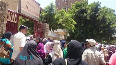 بالصور.. طلاب الثانوية بـ