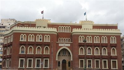 جامعة الإسكندرية تناقش المنح الجديدة المقدمة لدفعة 2016