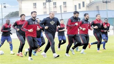  الأهلي يواصل استعدادته للإسماعيلي بالتتش