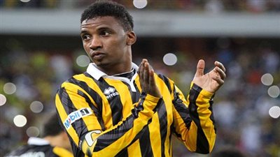 بعد رحلة حافلة مع كرة القدم.. اعتزال 