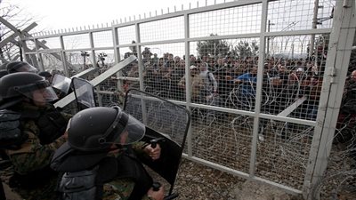 بلغاريا: وضع أسلاك شائكة على الحدود مع تركيا لمنع تسلل المهاجرين