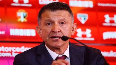 المكسيك تبقى على مدربها الفني رغم الخروج من 