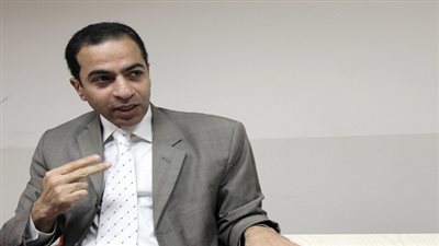 بالفيديو.. خبير: قلة الصناعة المحلية تسبب في تدهور الاقتصاد