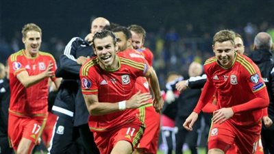 ويلز تتخطى أيرلندا بالدور الـ16 لـ