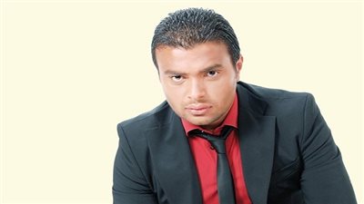 رامي صبري يحتفل بعيد ميلاد زوجته بصورة 