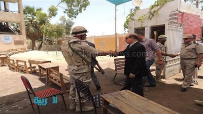 بالصور.. مساعد وزير الداخلية ومدير أمن الفيوم يتفقدان اللجان الانتخابية 
